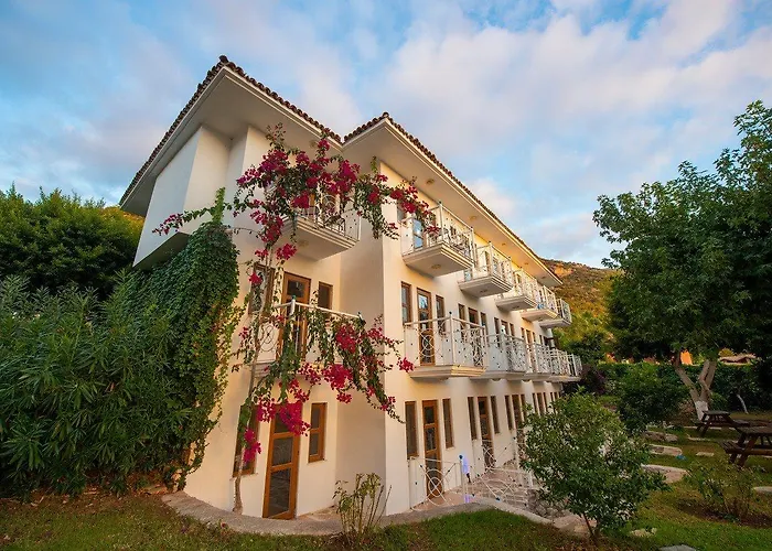 White 3* Oludeniz