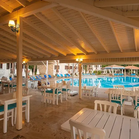 White Hotel 3*