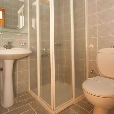 White Hotel 3*