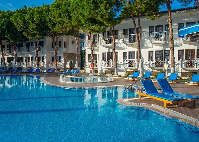 酒店 White 厄吕代尼兹