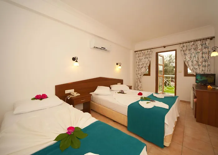 White 酒店 厄吕代尼兹