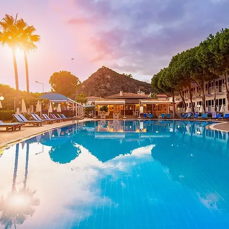 White Hotell Öludeniz